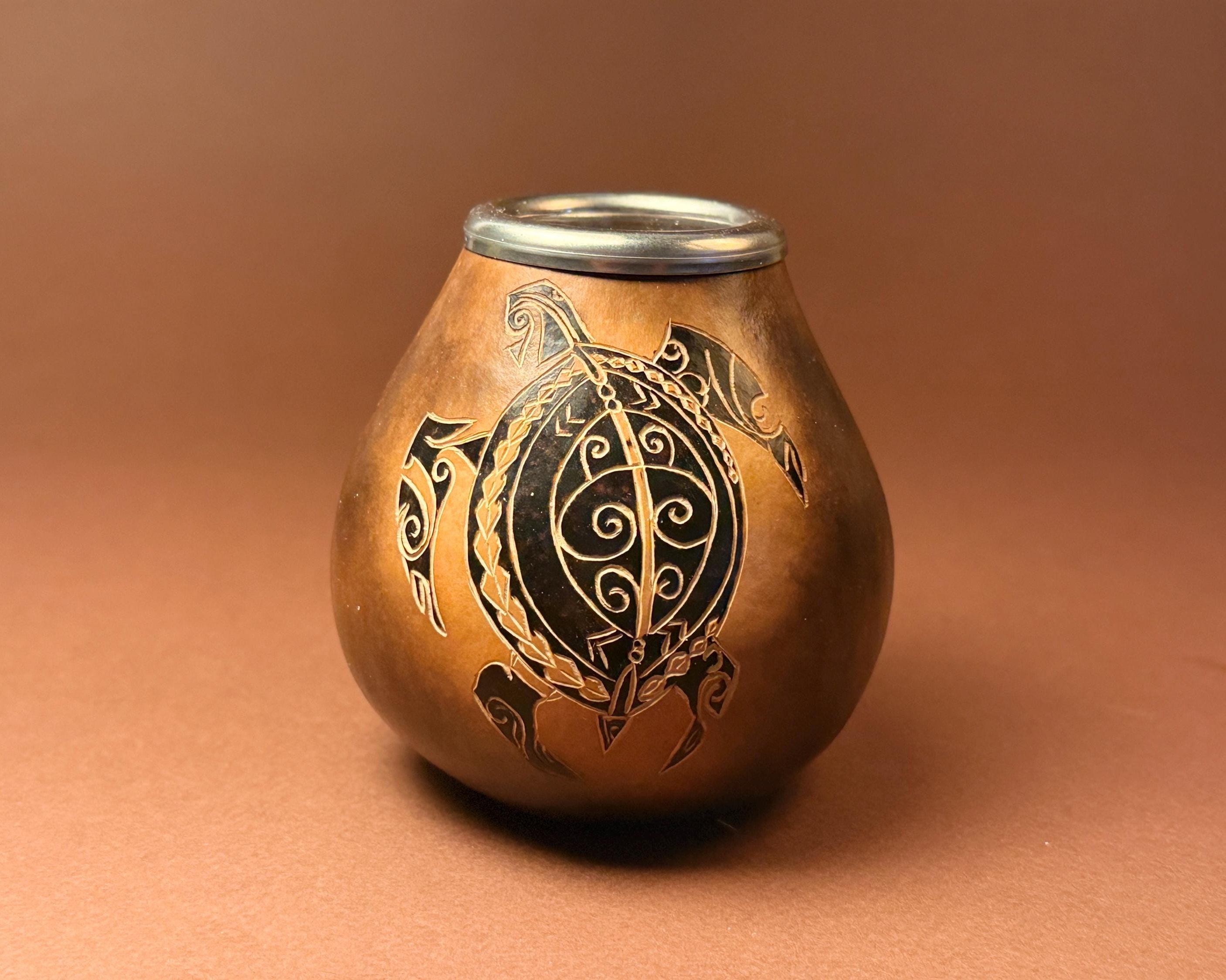 Handmade Mate Gourd 400ml with Turtle Engraving