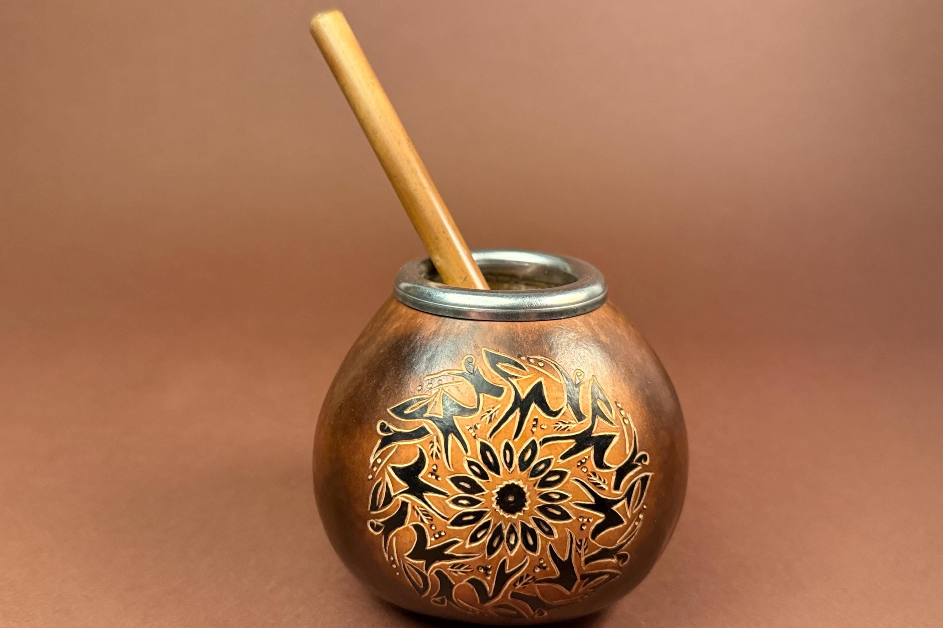 Yerba Mate Gourd with Sun Engraving 400ml