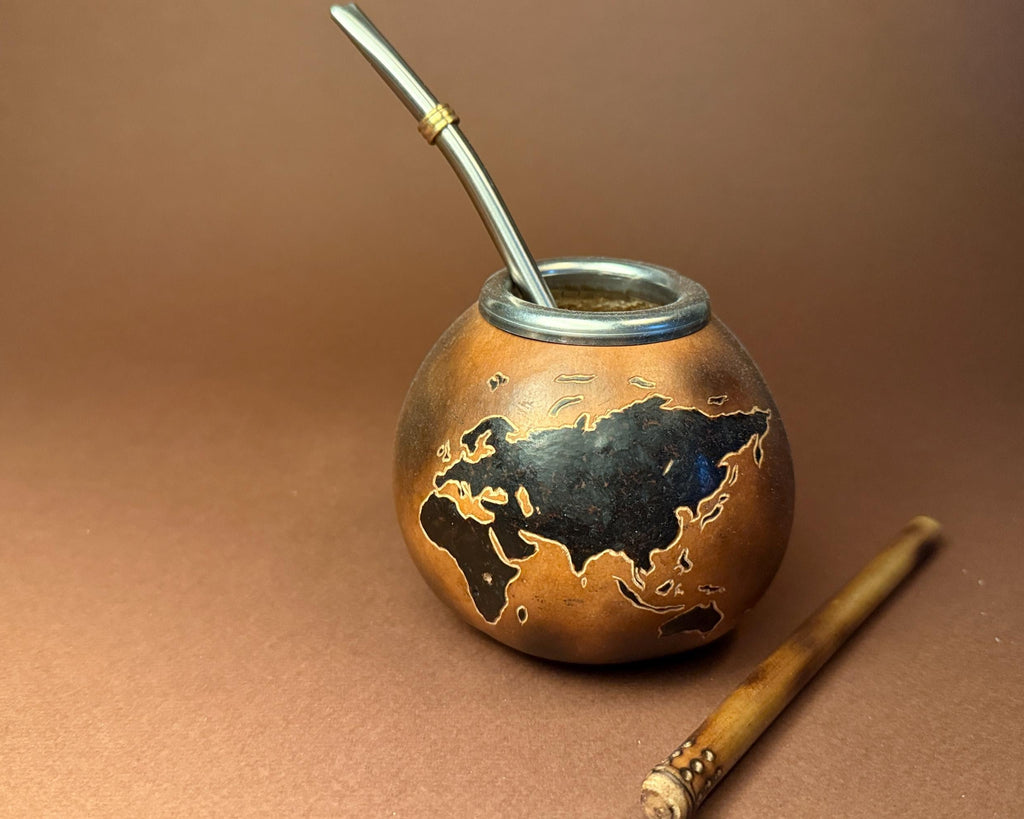 Handmade 400ml Mate Gourd with World Map Engraving