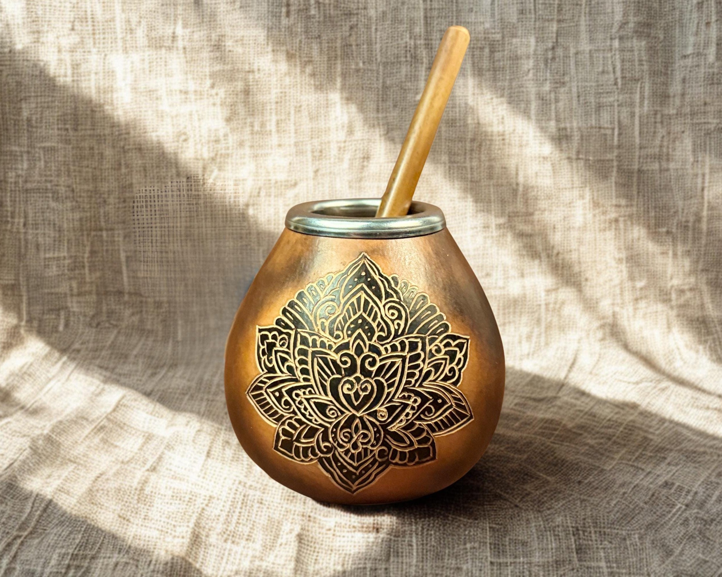 Calabash Mate Gourd with Lotus Flower
