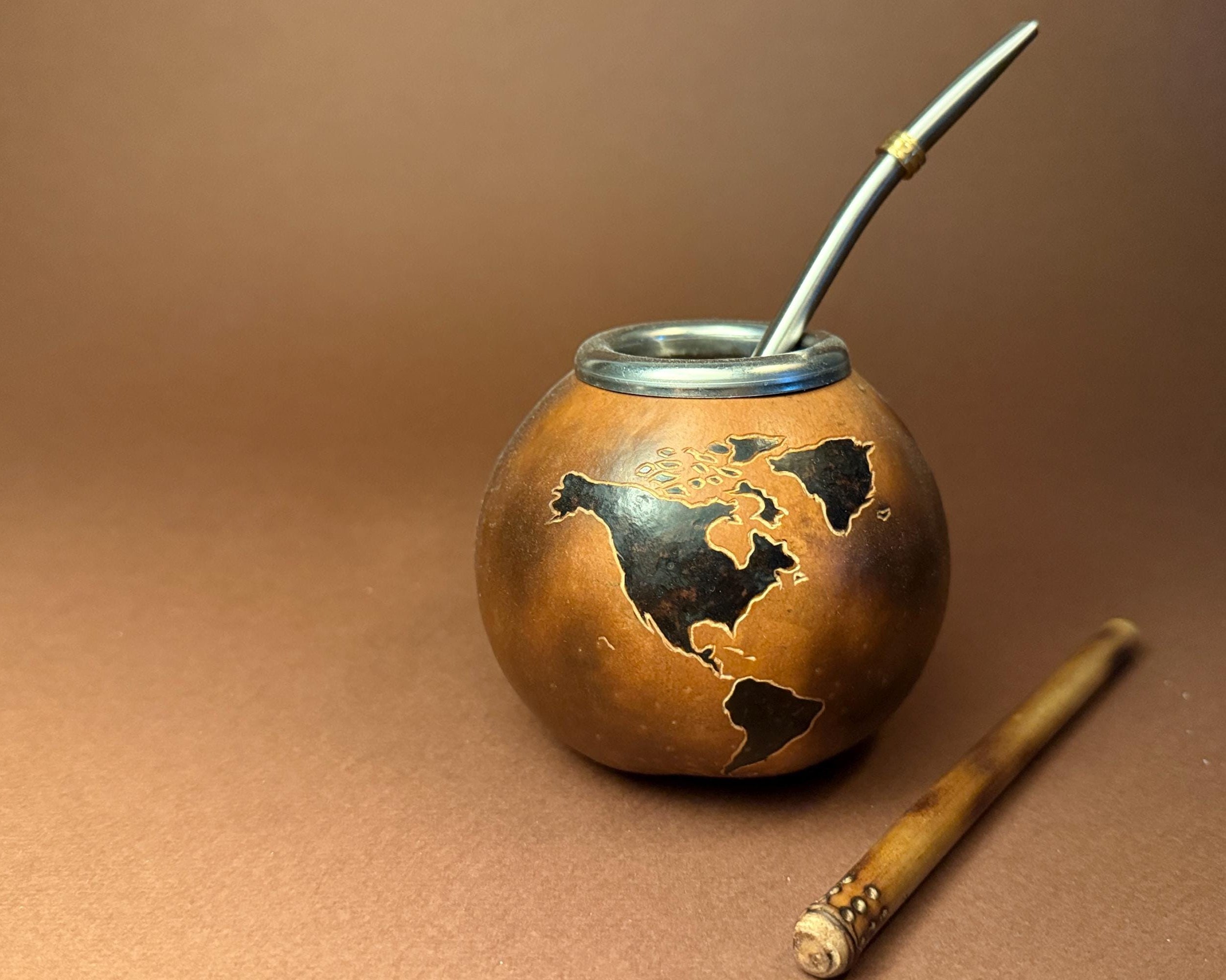 Handmade 400ml Mate Gourd with World Map Engraving