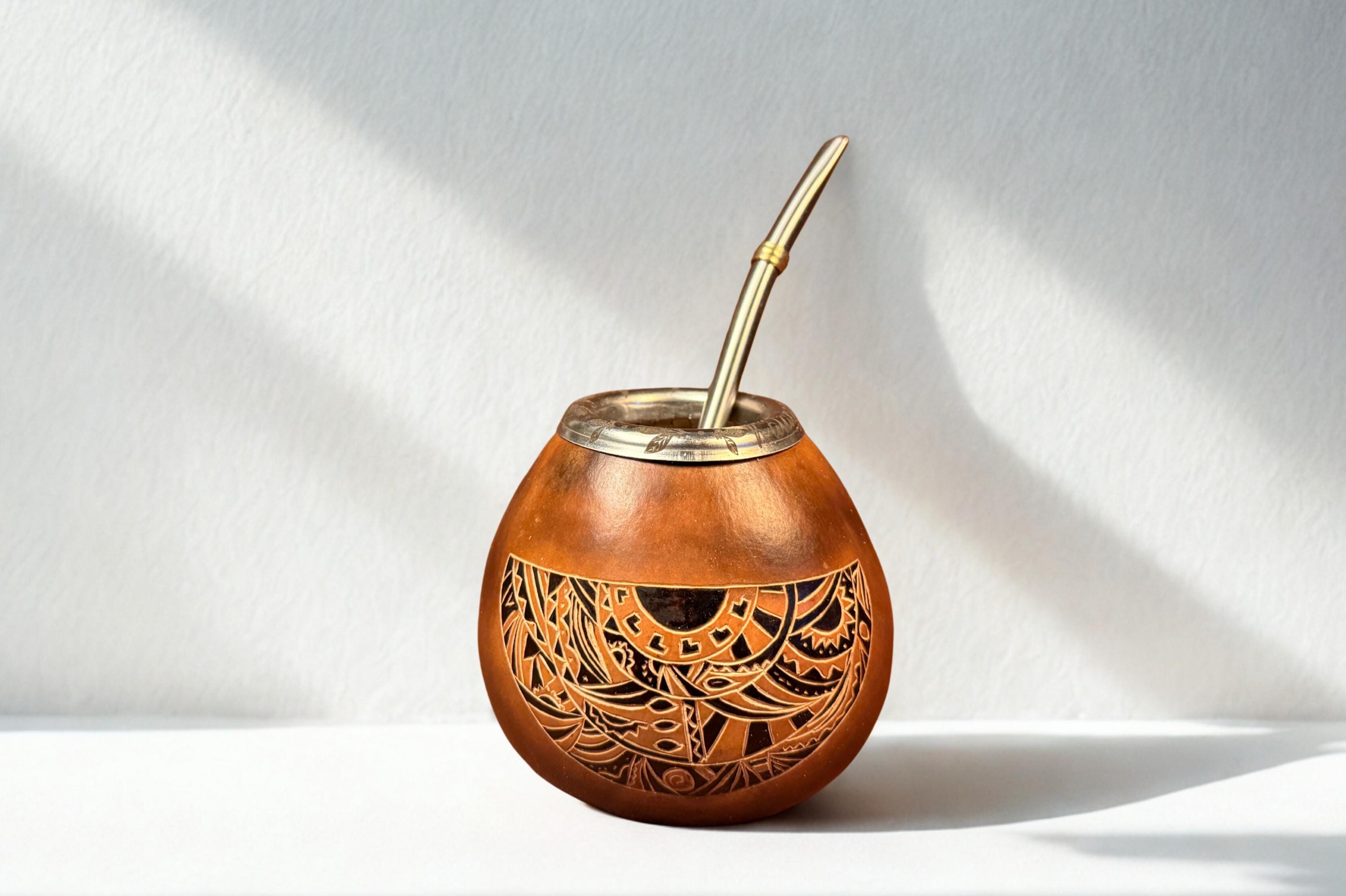 Handmade Yerba Mate Gourd – 400mlwith Ornamental Engraving