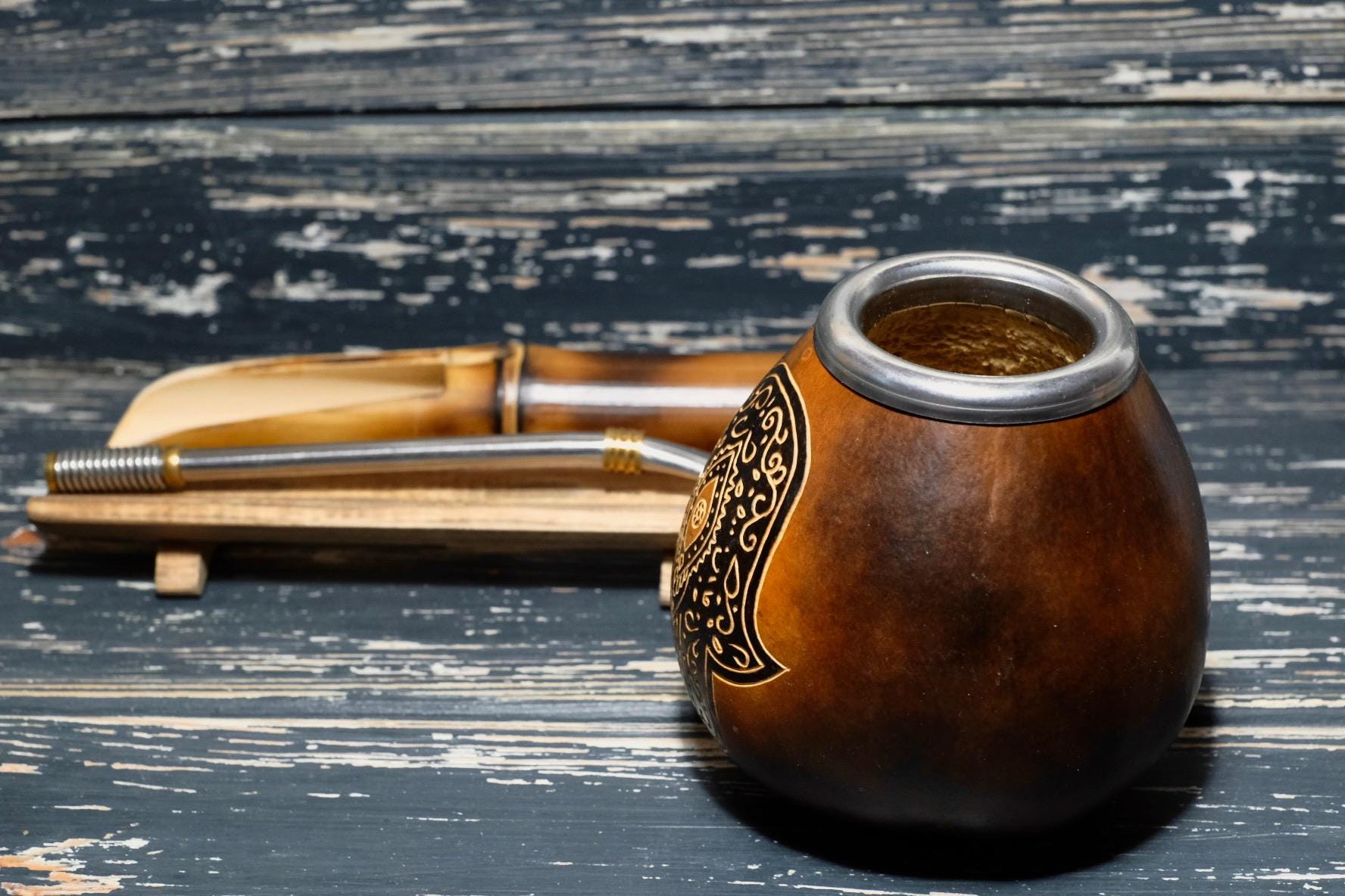 Yerba Mate Gourd with Hamsa Engraving