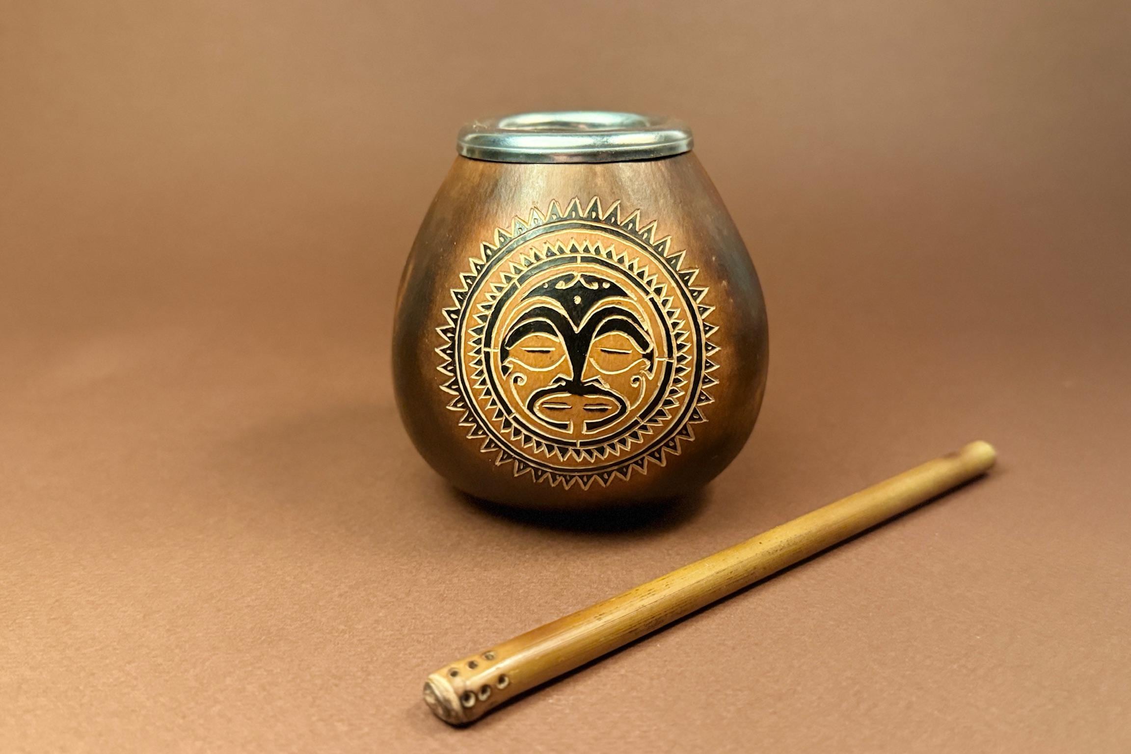 Yerba Mate Gourd with Tribal Sun Engraving – 400ml
