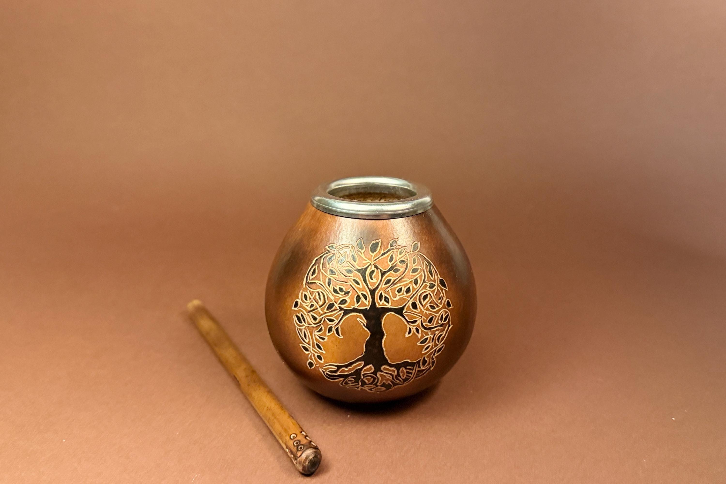 Handmade Yerba Mate Gourd 400ml with Tree of Life Engraving