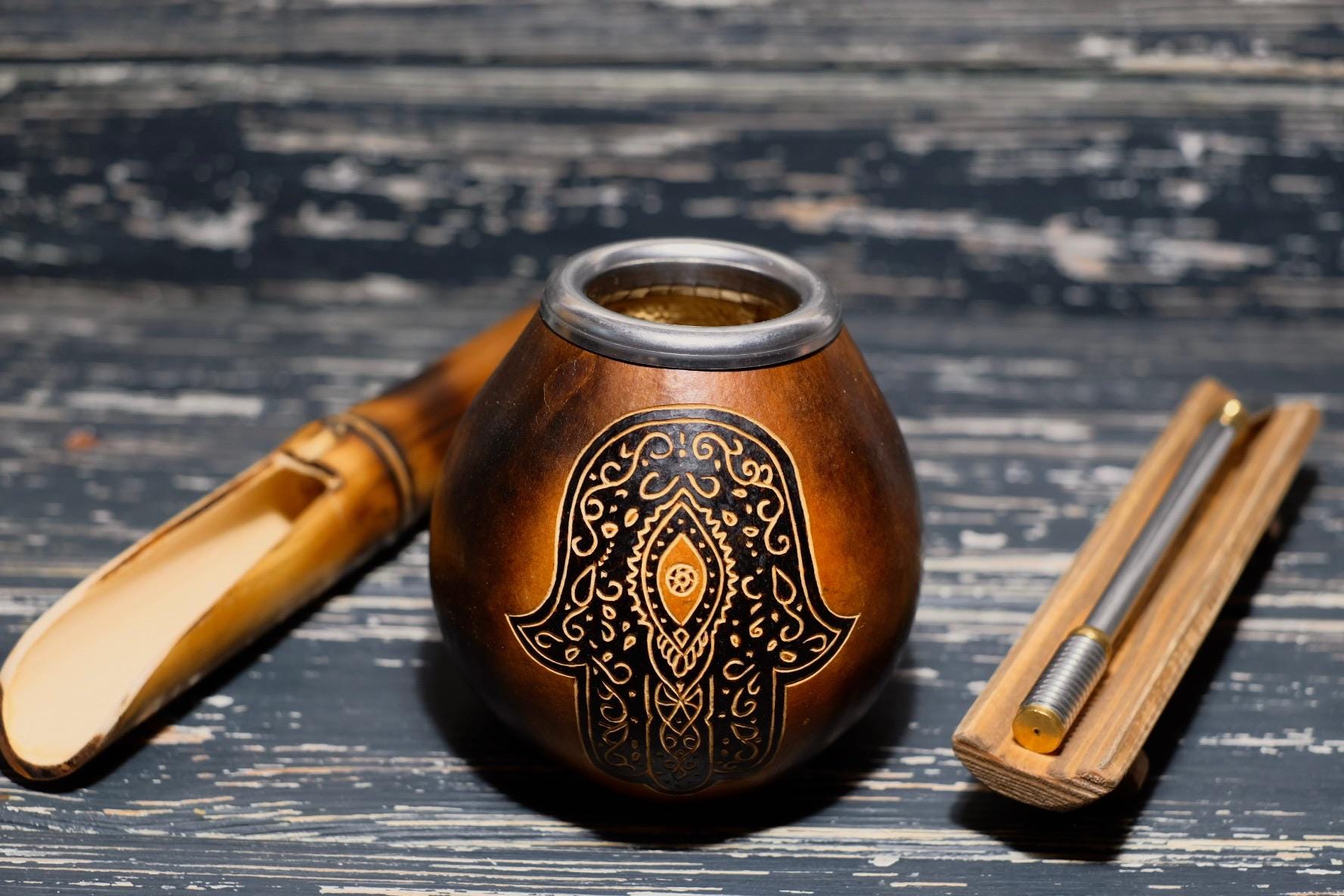 Yerba Mate Gourd with Hamsa Engraving