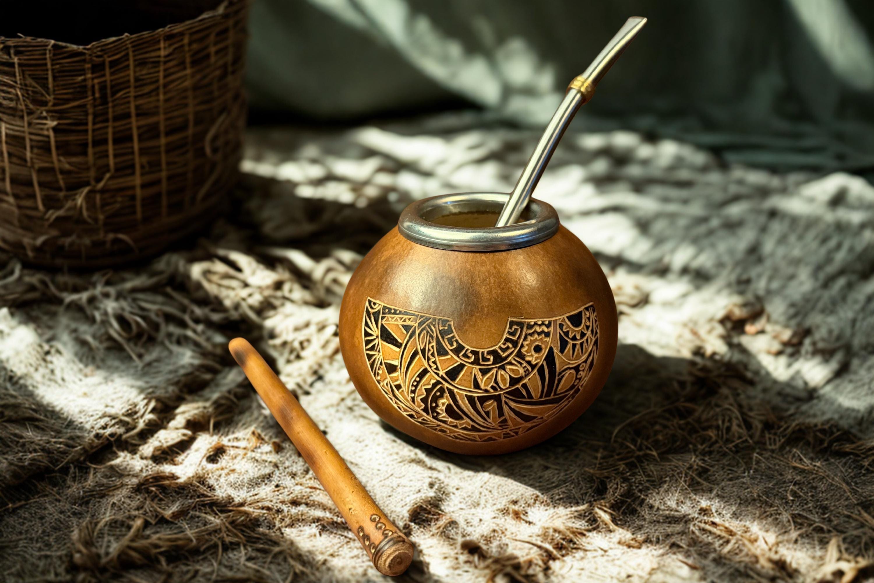 Handmade Yerba Mate Gourd – 400mlwith Ornamental Engraving