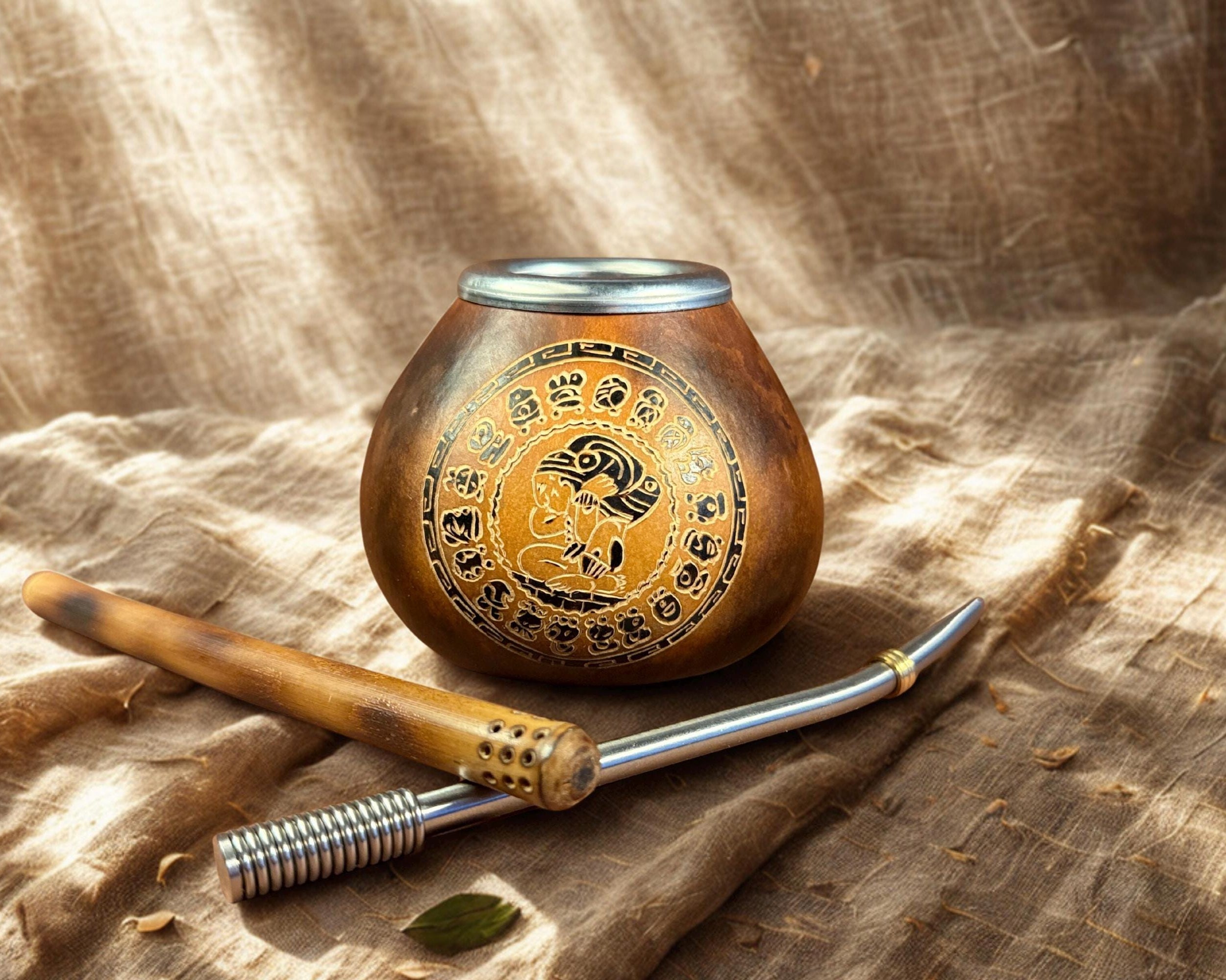 Yerba Mate Gourd 400ml with Calendar Mandala Engraving