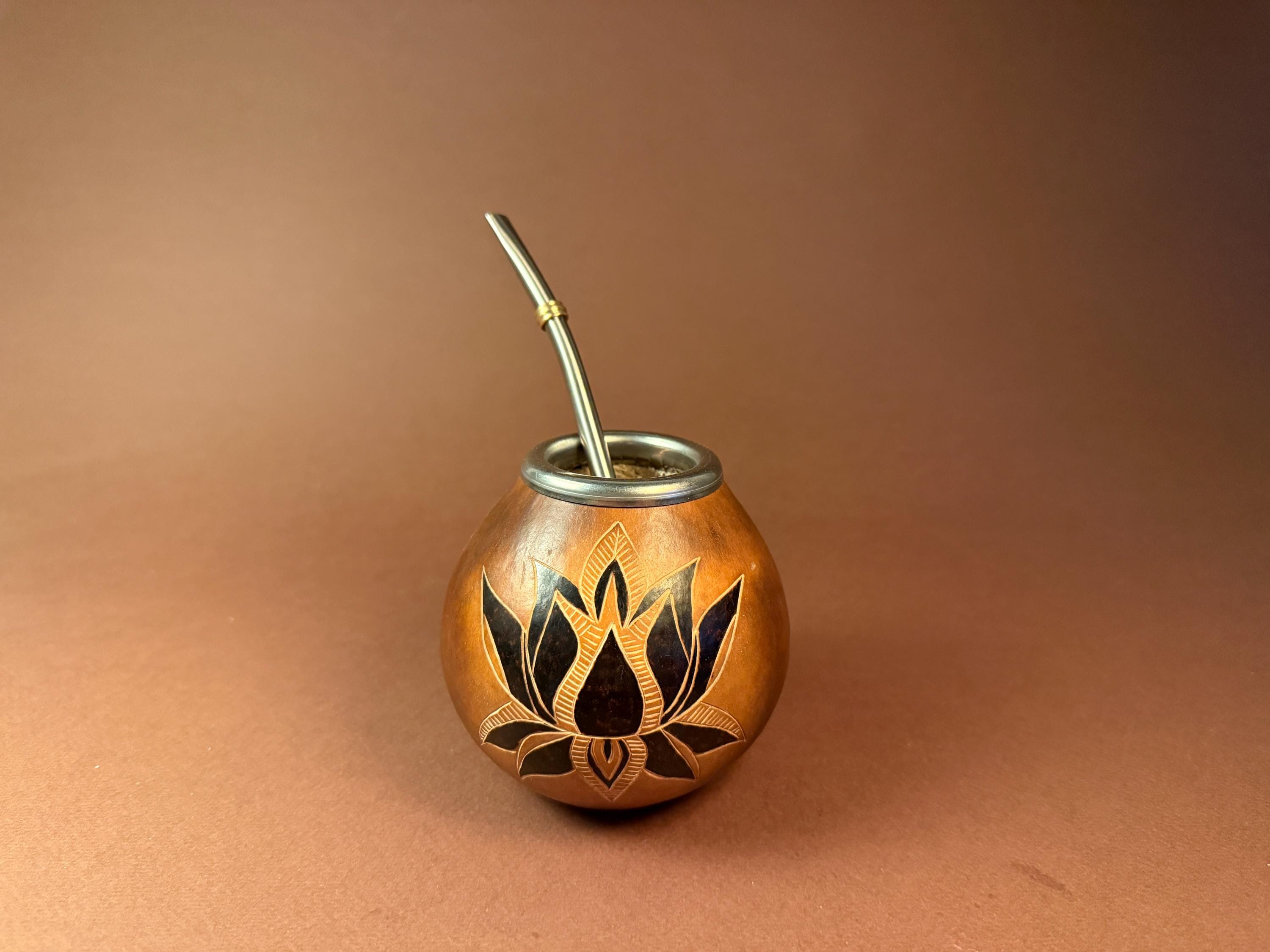 Yerba Mate Gourd 400ml White Lotus Engraving