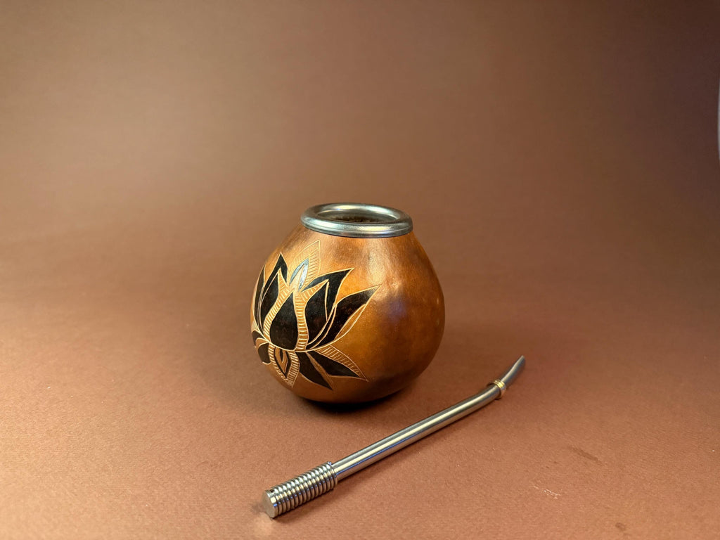 Yerba Mate Gourd 400ml White Lotus Engraving